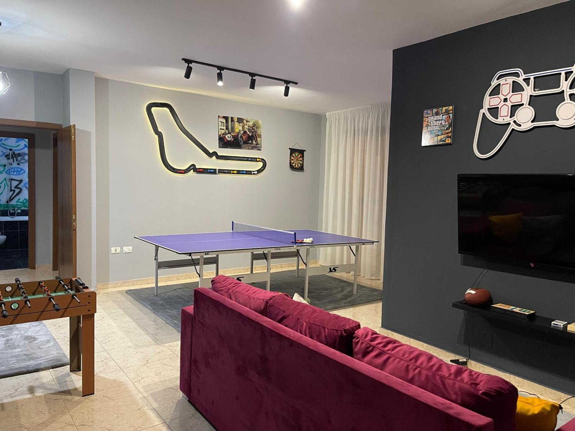 Super House 2 Blloku - 3 Rooms ティラナ エクステリア 写真