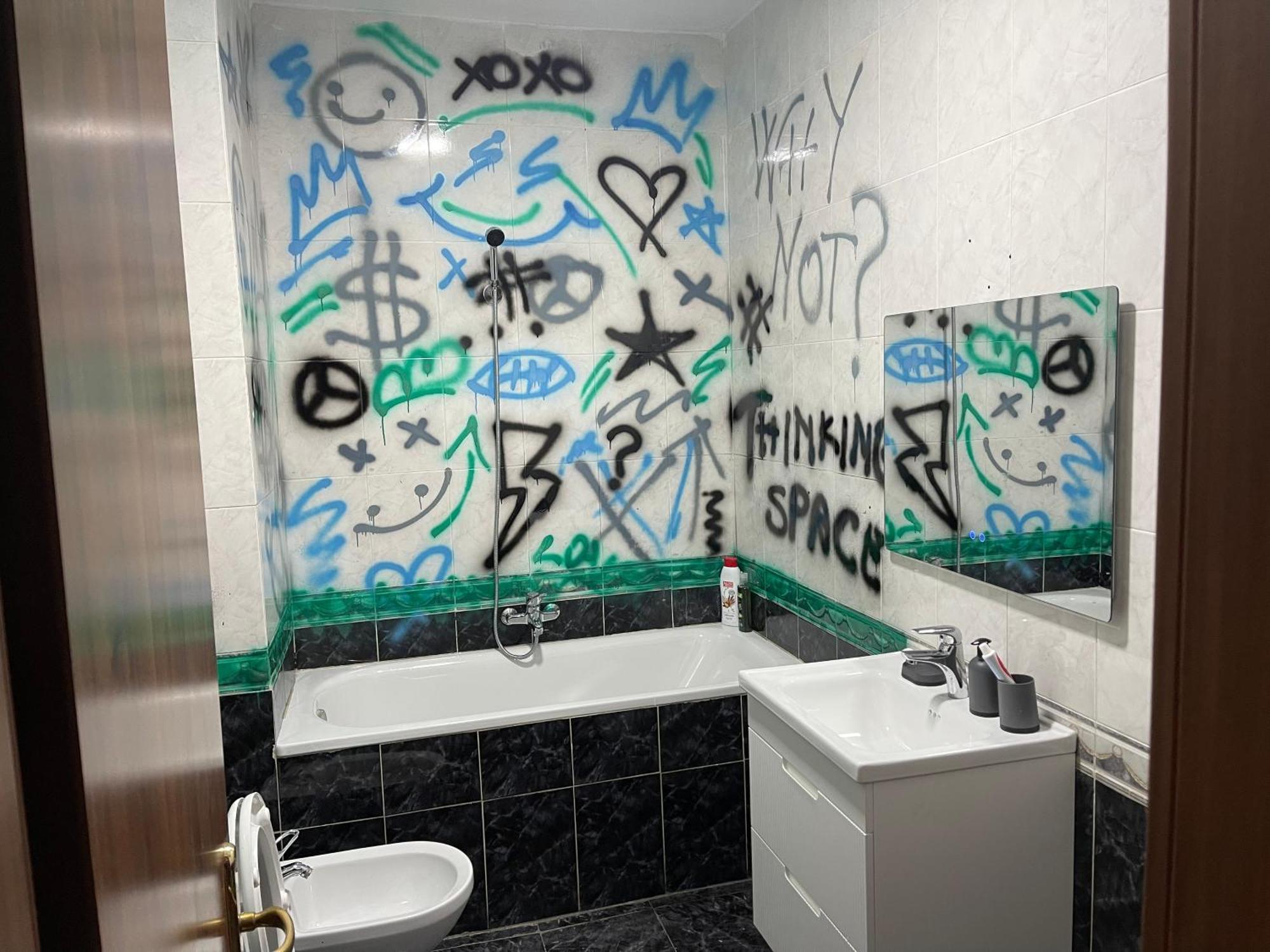 Super House 2 Blloku - 3 Rooms ティラナ エクステリア 写真