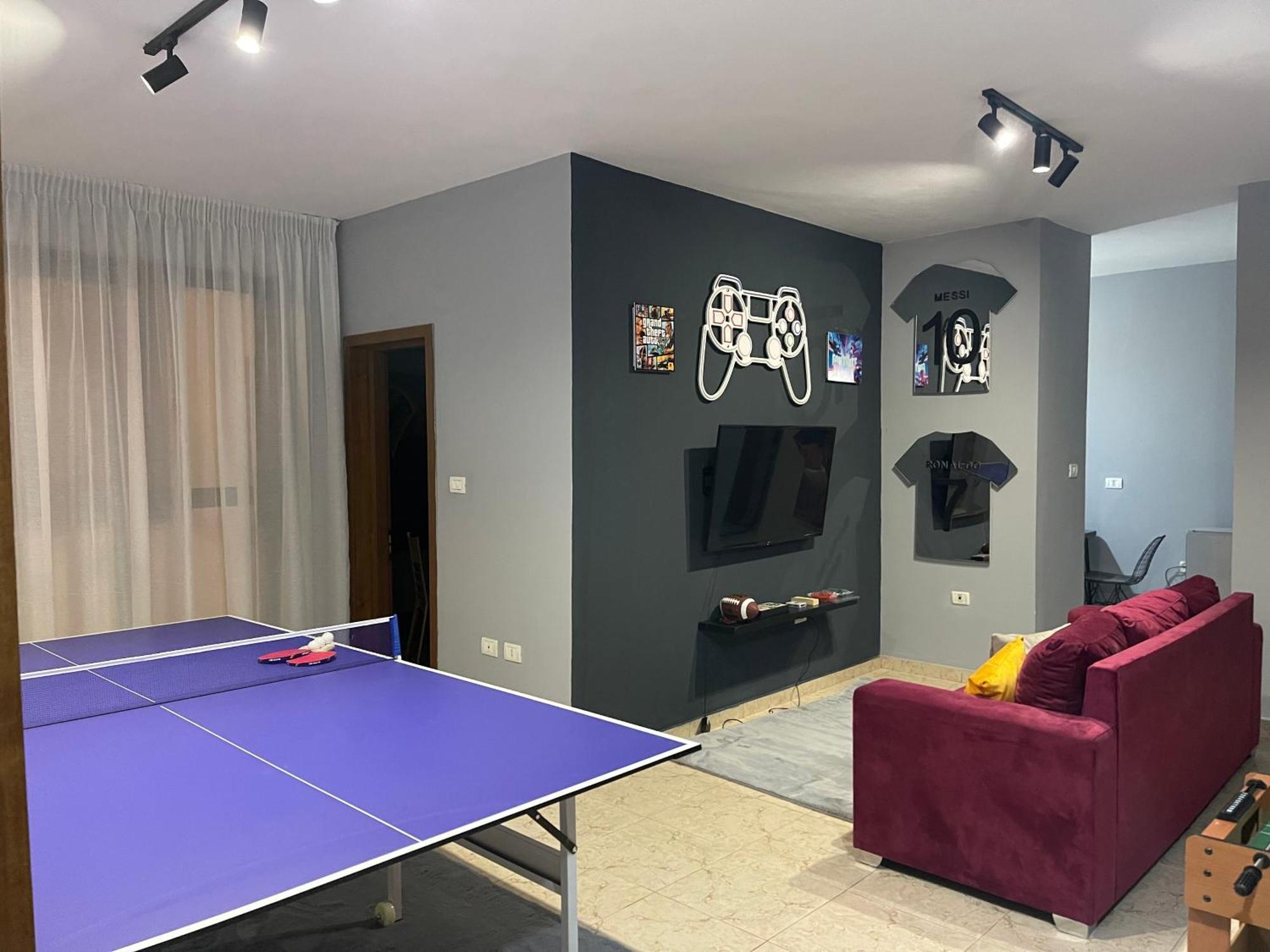 Super House 2 Blloku - 3 Rooms ティラナ エクステリア 写真